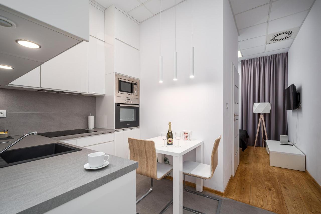 Warsaw Apartments Aleje Jerozolimskie Street מראה חיצוני תמונה