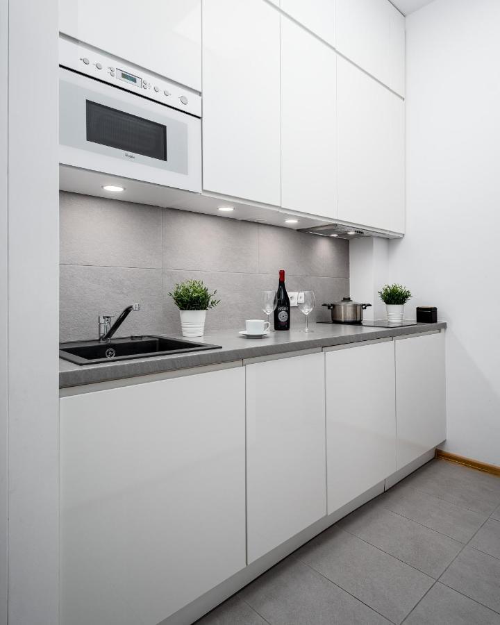 Warsaw Apartments Aleje Jerozolimskie Street מראה חיצוני תמונה